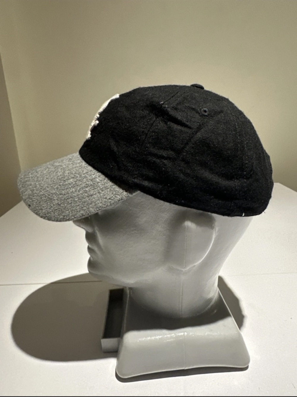 Genuine Merchandise Black and Gray Chicago White Sox Wool Cap - Picture 4 of 8